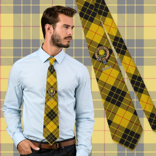 Clan MacLeod van Lewis Crest over Tartan Stropdas