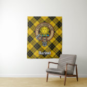 Clan MacLeod van Lewis Crest over Tartan Wandkleed (In situ)