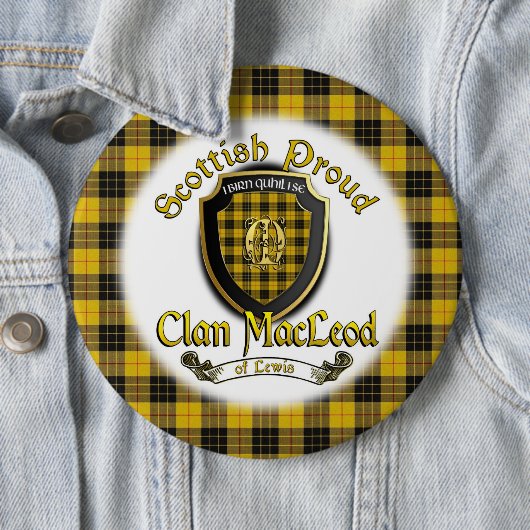 Clan MacLeod van Lewis Scottish Proud Button (In situ)