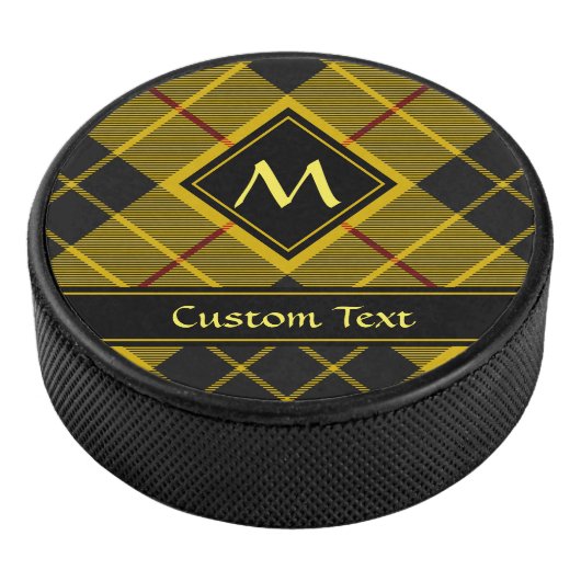 Clan Macleod van Lewis Tartan Hockey Puck (3/4)