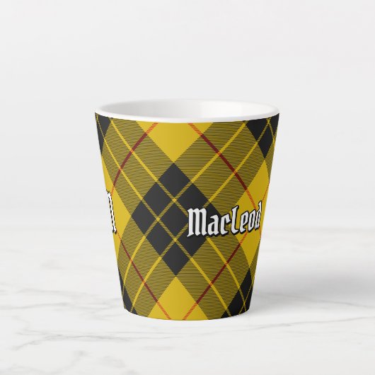 Clan Macleod van Lewis Tartan Latte Mok (Voorkant)