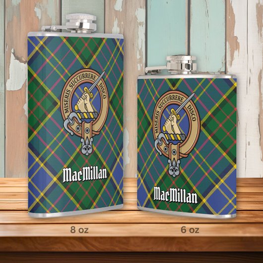 Clan MacMillan Crest over de jacht op Tartan Heupfles