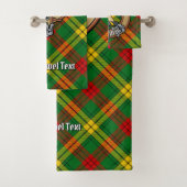 Clan MacMillan Crest over Tartan Bad Handdoek (Insitu)