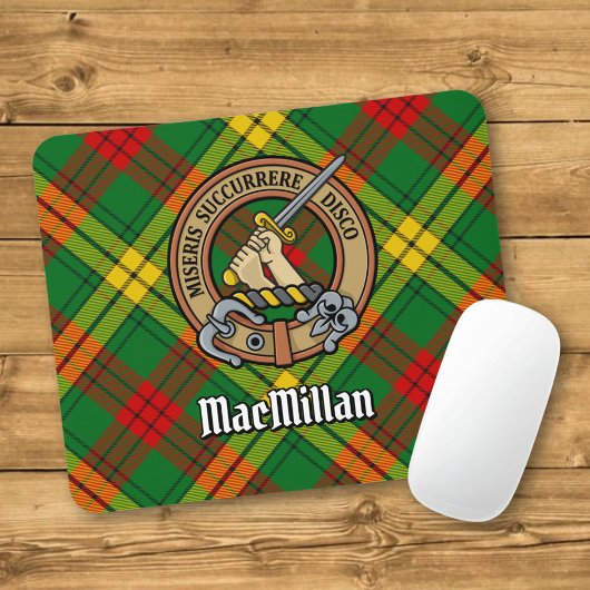 Clan MacMillan Crest over Tartan Muismat