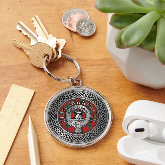 Clan MacNeacail | MacNicol Crest & Tartan Knot Sleutelhanger (Bureau)