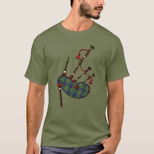 Clan MacNeill van Gigha Tartan Bagpipes T-shirt (Voorkant)