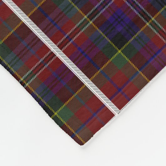 Clan Macpherson Crest Badge en Tartan Fleece Deken (Hoek)