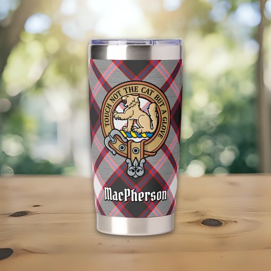 Clan MacPherson Crest over de jacht op Tartan Geïsoleerde Drinkbeker
