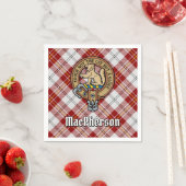 Clan MacPherson Crest over Jurk Tartan Servet (Insitu)