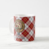 Clan MacPherson Crest over rode jurk Tartan Koffiemok (Voorkant links)