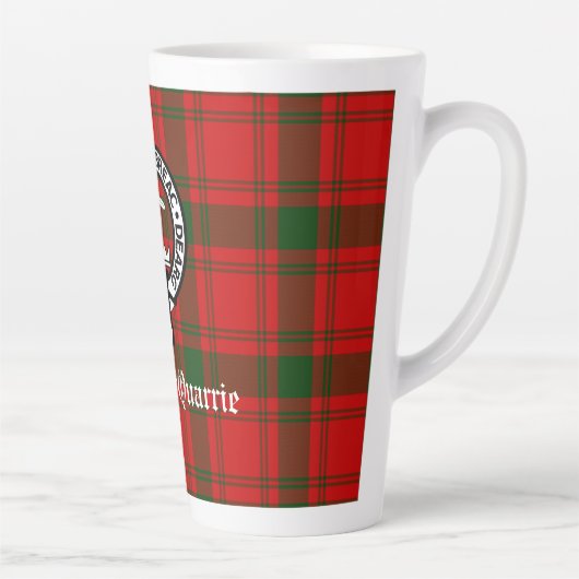 Clan MacQuarrie Tartan en Crest Latte Mok (Rechts)