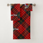Clan MacQueen Crest boven Tartan Bad Handdoek (Insitu)