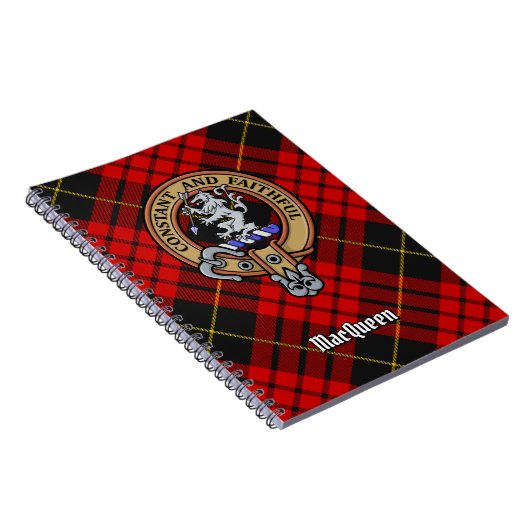 Clan MacQueen Crest boven Tartan Notitieboek (Rechterzijde)
