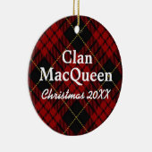 Clan MacQueen Scottish Red en Black Tartan Keramisch Ornament (Rechts)