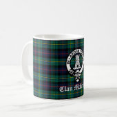 Clan Malcolm Crest Badge en Tartan Koffiemok (Voorkant links)