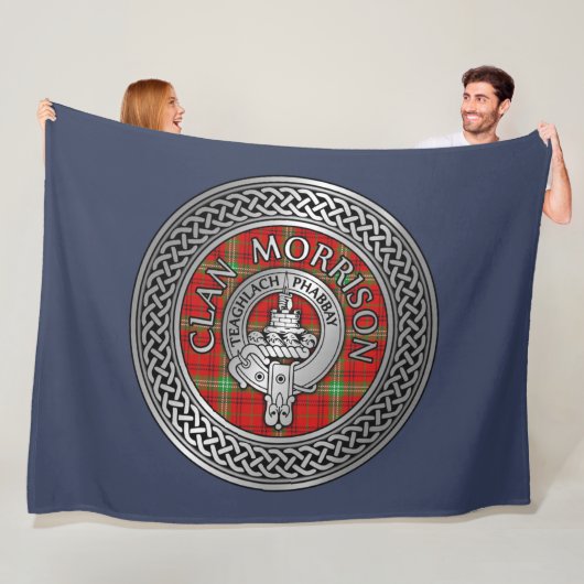 Clan Morrison Crest & Tartan Knot Fleece Blanket Deken (In situ)