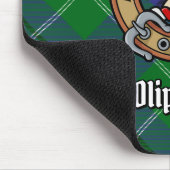 Clan Oliphant Crest boven Tartan Muismat (Hoek)