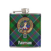 Clan Paterson Crest over Tartan Heupfles (Voorkant)