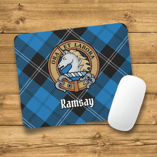 Clan Ramsay Crest over Blue Hunting Tartan Muismat