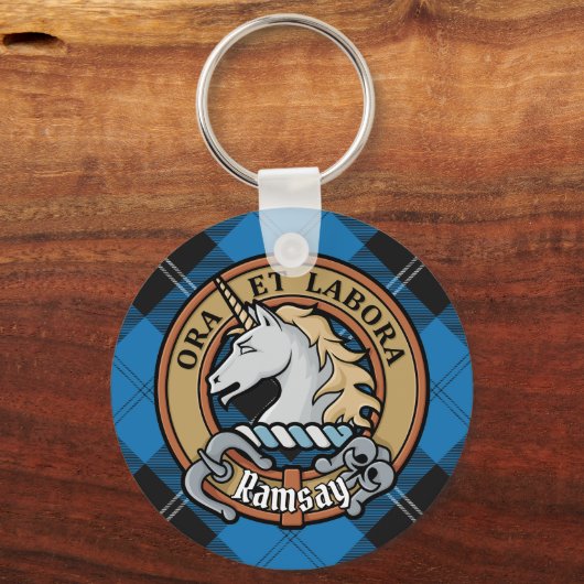 Clan Ramsay Crest over Blue Hunting Tartan Sleutelhanger (Voorkant)