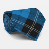 Clan Ramsay Crest over Blue Hunting Tartan Stropdas (Opgerold)