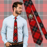 Clan Ramsay Crest over Red Tartan Stropdas<br><div class="desc">Clan Ramsay crest badge omgeven door een riem en gesp over rode tartan achtergrond. Eigen Tekst.</div>