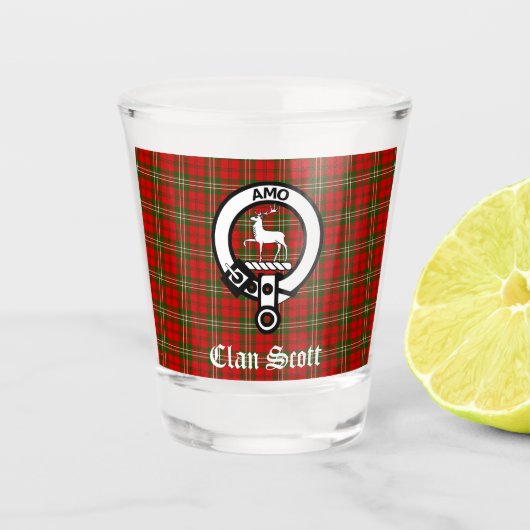 Clan Scott Crest Badge & Tartan Shot Glas (Voorkant)