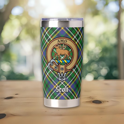 Clan Scott Crest over Green Tartan Geïsoleerde Drinkbeker