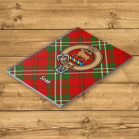 Clan Scott Crest over Red Tartan Notitieboek