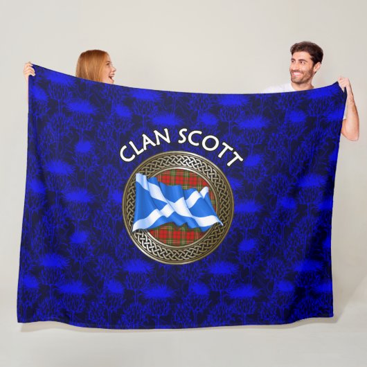 Clan Scott Tartan Knot & Flag Fleece Deken (In situ)