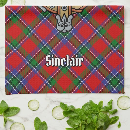 Clan Sinclair Crest boven Tartan Theedoek (Gevouwen)