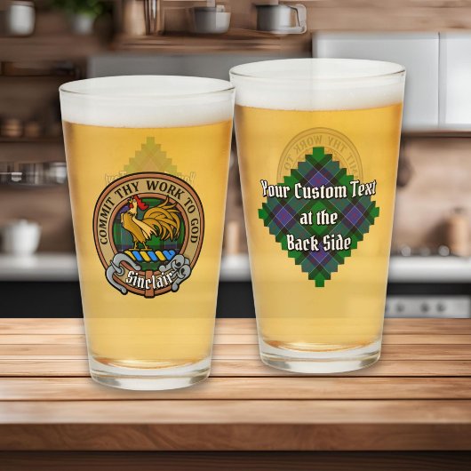 Clan Sinclair Crest over de jacht op Tartan Glas