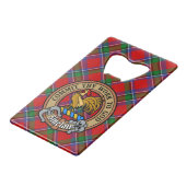 Clan Sinclair Crest over Rode Tartan Creditkaart Flessenopener (Voorkant Gekanteld)