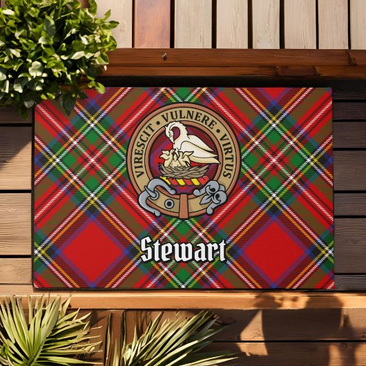 Clan Stewart Crest over Royal Tartan Deurmat