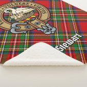 Clan Stewart Crest over Tartan Sherpa Deken (3/4)
