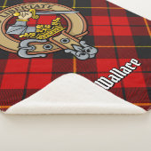 Clan Wallace Crest over Tartan Sherpa Deken (3/4)