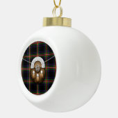Clan Watt Tartan en Sporran Keramische Bal Ornament (Rechts)