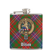 Clan Wilson Crest over Modern Tartan Heupfles (Voorkant)
