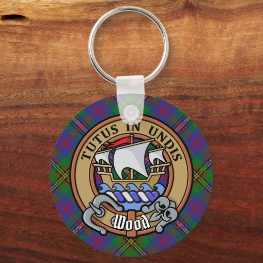 Clan Wood Crest boven Tartan Sleutelhanger (Voorkant)