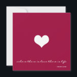 Claret Red & White Minimalist Wedding Invitation Kaart<br><div class="desc">Alle tekst op deze minimalistische, rode en witte trouwuitnodiging is volledig aanpasbaar. Als u een minimalistische blik wilt, kunt u ook het hart afbeelding verwijderen. Het citaat aan de voorzijde zegt: "Waar liefde is, is leven." Je kunt wel gebruiken wat je maar wilt. Verander het gewoon met de persoonlijke optie....</div>