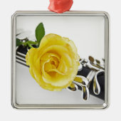 Clarinet and Yellow Rose Ornament (Voorkant)