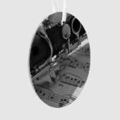 Clarinet met blademuziek ornament (voorkant)