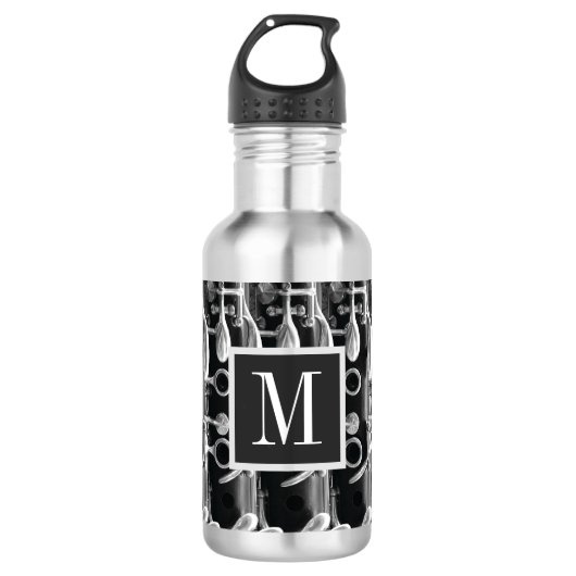 Clarinet met rood, zwart en wit monogram waterfles (Voorkant)