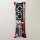 Clarinet on Red Lichaamskussen (Voorkant Verticaal)