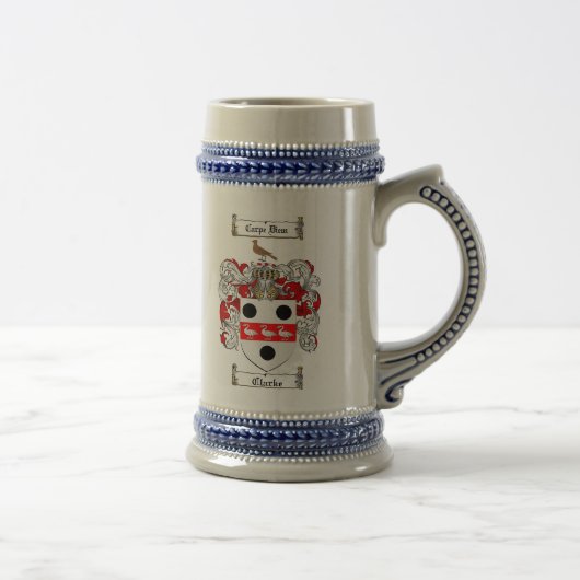 Clarke Coat of Arms Stein / Clarke Family Crest Bierpul (Rechts)