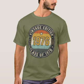 Class of 1976 Retro Sunset Stripes Distressed  T-shirt