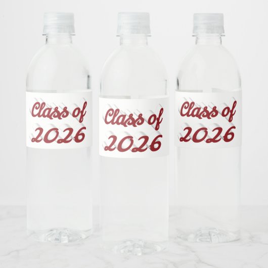 Class of 2026 burgundy script graduation waterfles etiket (Flessen)