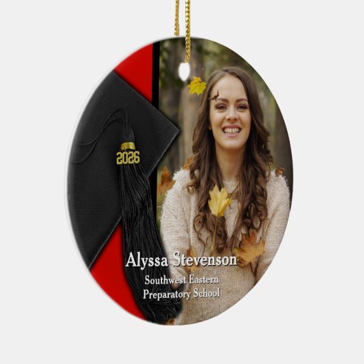 Class of 2026 Red Tassel Dignified Graduation Keramisch Ornament (Rechts)