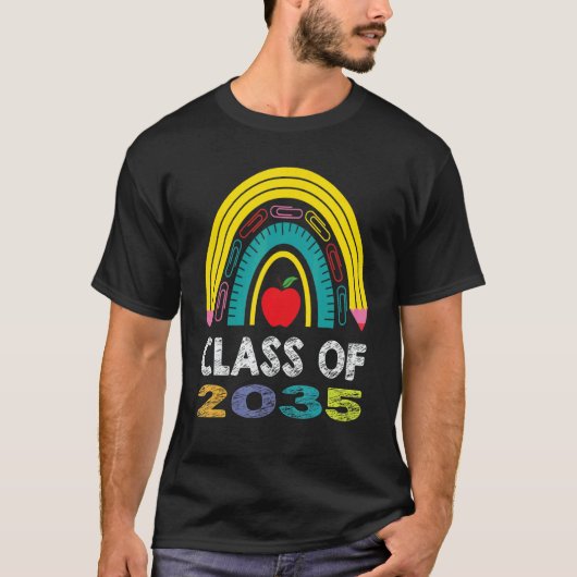 Class Of 2035 Rainbow Grows With Me First Day Of S T-shirt (Voorkant)