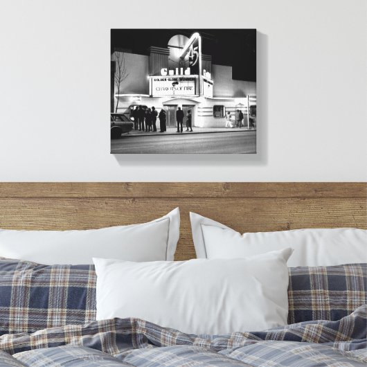 Classic 1980's Film Theater Canvas Print (Insitu (Slaapkamer))